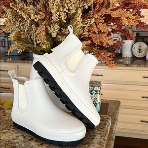 Sperry Torrent Chelsea Rainboots 8.5 / 11M